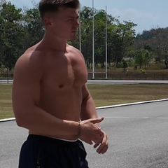 Erik L.
